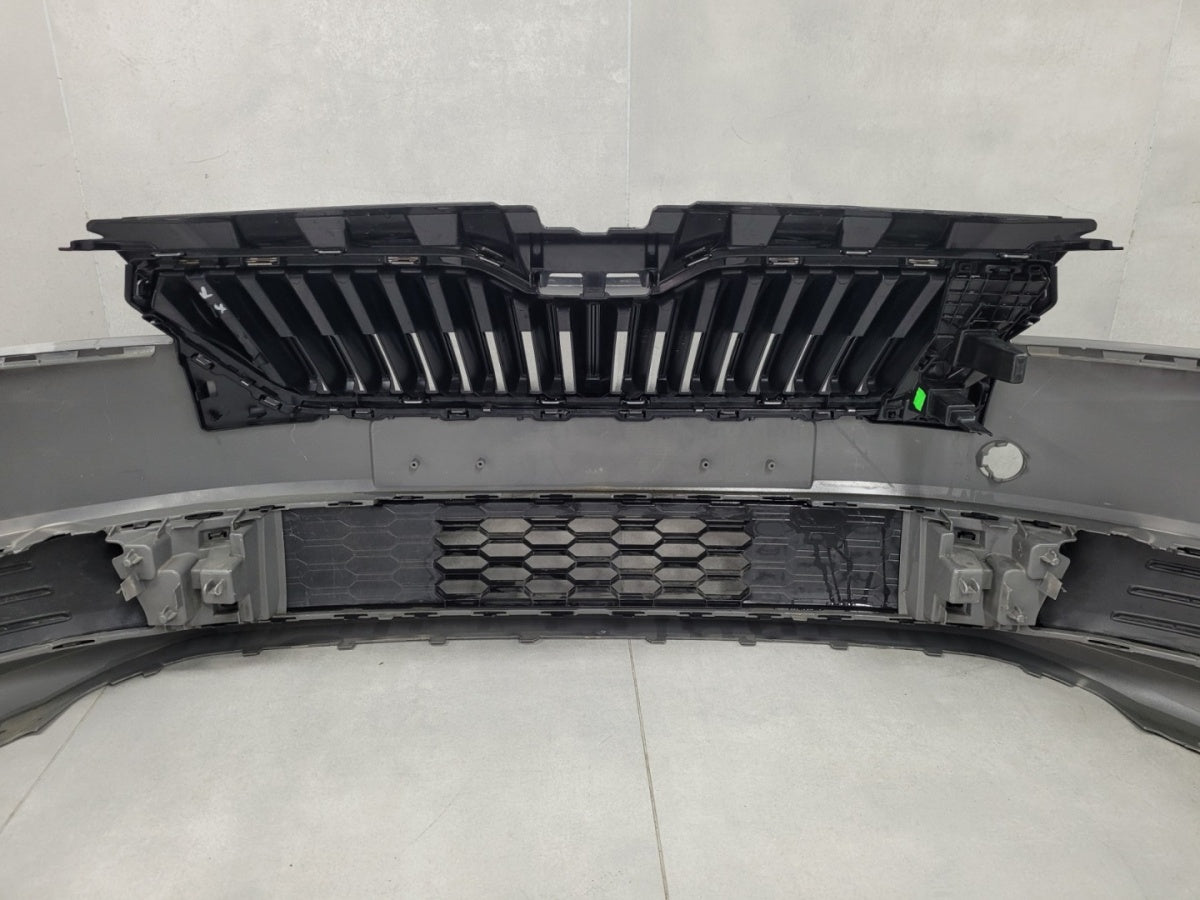 Prednji branik Skoda Fabia 3 III 6V0 Lift 18-21