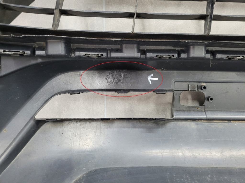 Prednji branik Toyota Hilux 8 VIII Lift 9 IX 20-