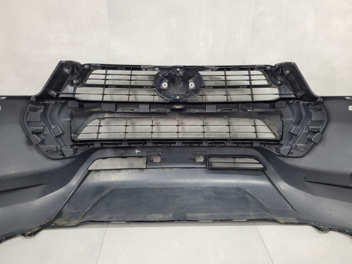 Prednji branik Toyota Hilux 8 VIII Lift 9 IX 20-