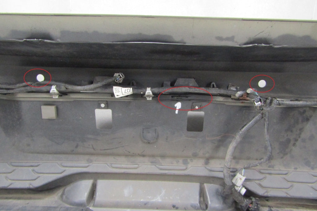 Zadnji branik TOYOTA COROLLA 12 XII E21 HB GR SPORT LIFT 2023- (+ wiązka)