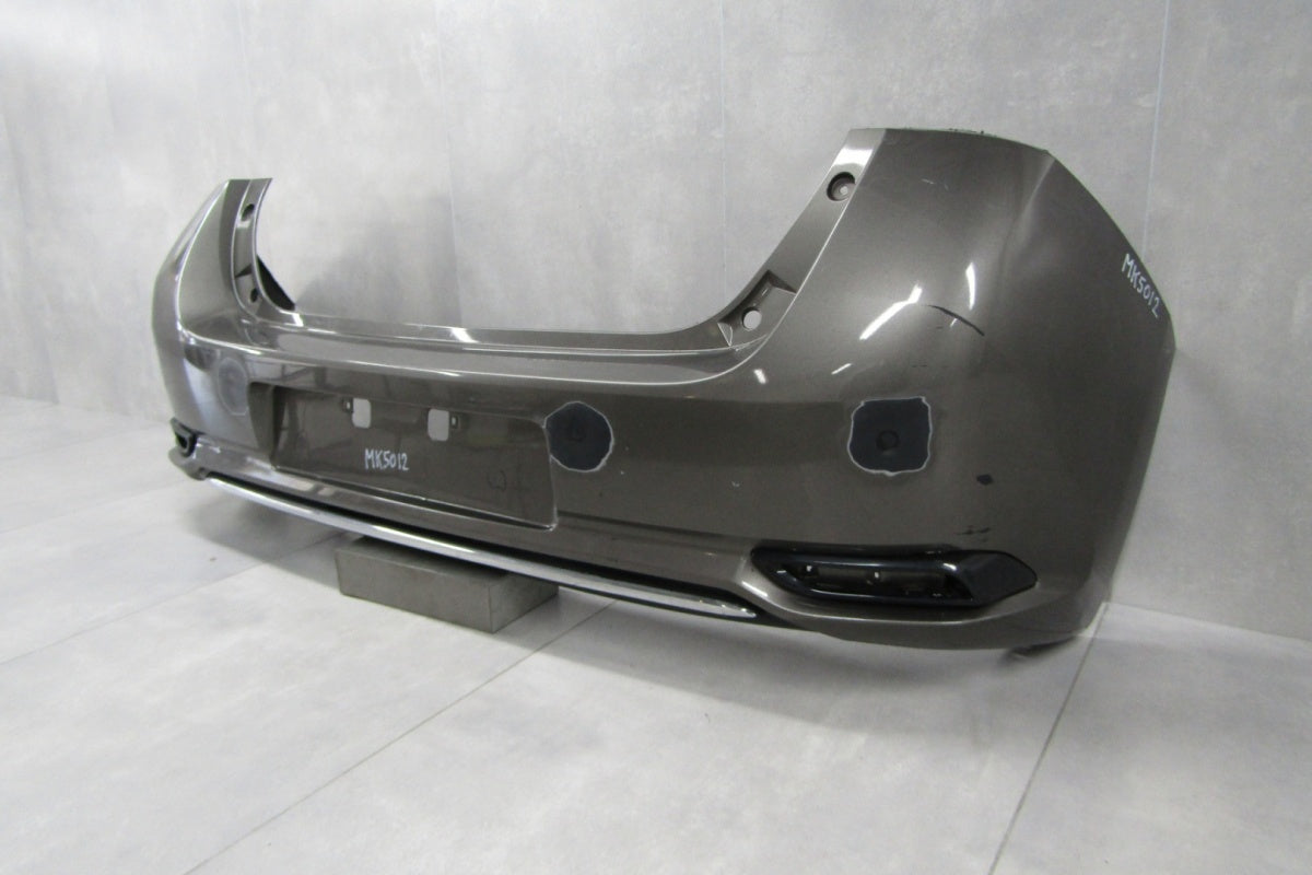 Zadnji branik Toyota Auris II 2 lift HB 15-18