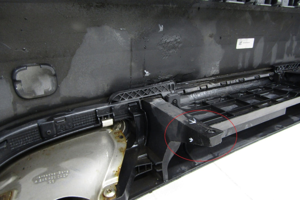 Zadnji branik MERCEDES A-KLASA 176 LIFT 15-18