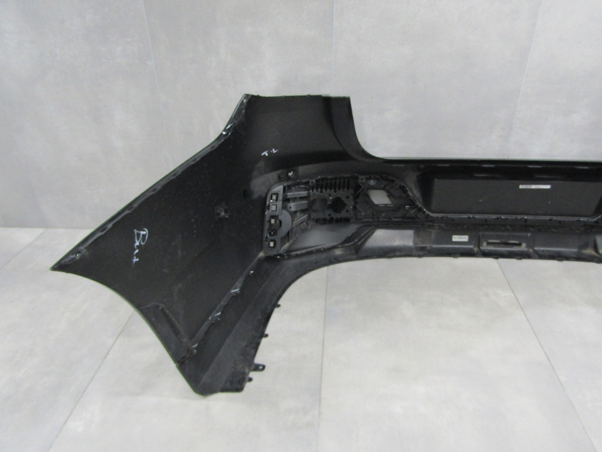 Zadnji branik BMW 7 G70 M paket 2022-
