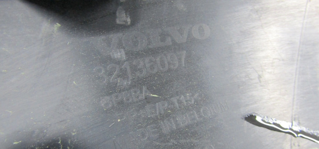 Prednji branik Volvo XC40 XC 40 RECHARGE LIFT 22-