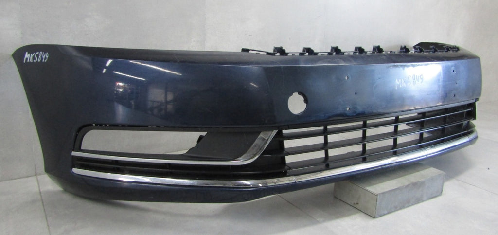 Prednji branik Volkswagen VW Passat B7 3AA 10-14 (+ Podłoga)