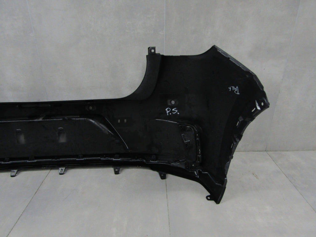 Zadnji branik Lexus LBX 2023- /+ Kratka