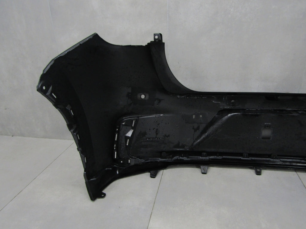 Zadnji branik Lexus LBX 2023- /+ Kratka