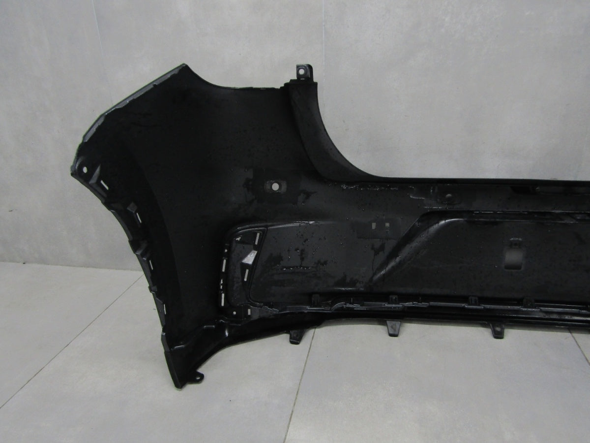 Zadnji branik Lexus LBX 2023- /+ Kratka