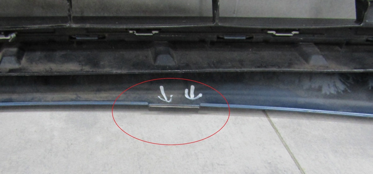 Prednji branik Toyota Auris 2 II Lift 15-18