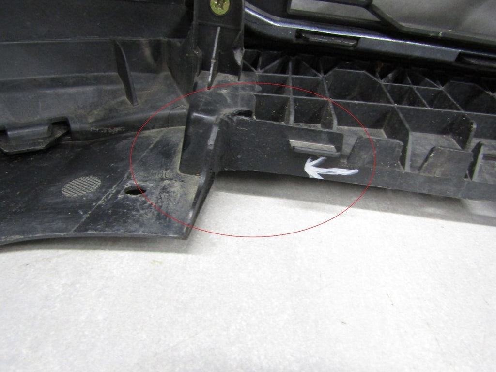 Prednji branik Seat Ibiza V 5 6F0 17-24 / + Podłoga