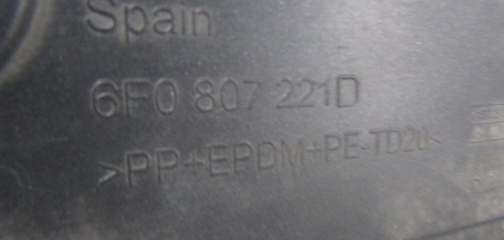 Prednji branik Seat Ibiza V 5 6F0 17-24 / + Podłoga