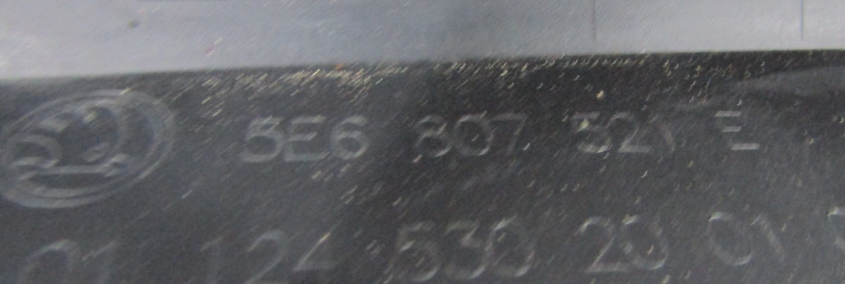 Zadnji branik Škoda Octavia 4 IV 5E7 Lift karavan 24- 5E7807421G