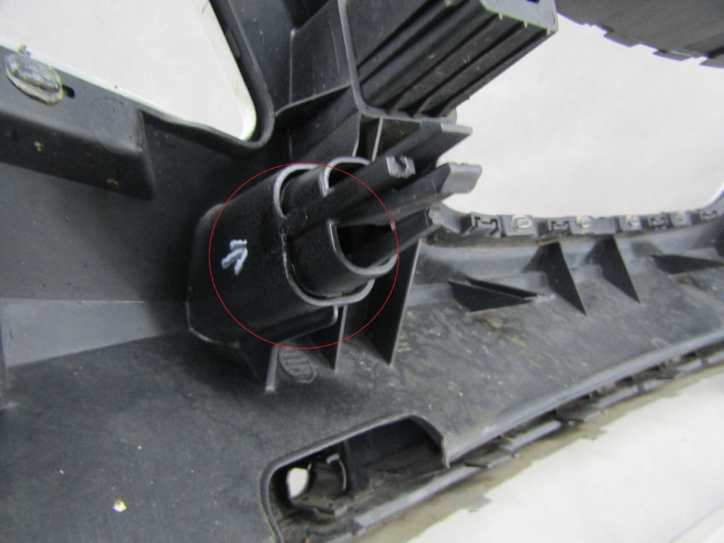 Prednji branik Seat Ibiza 4 IV 6J0 Lift 12-17