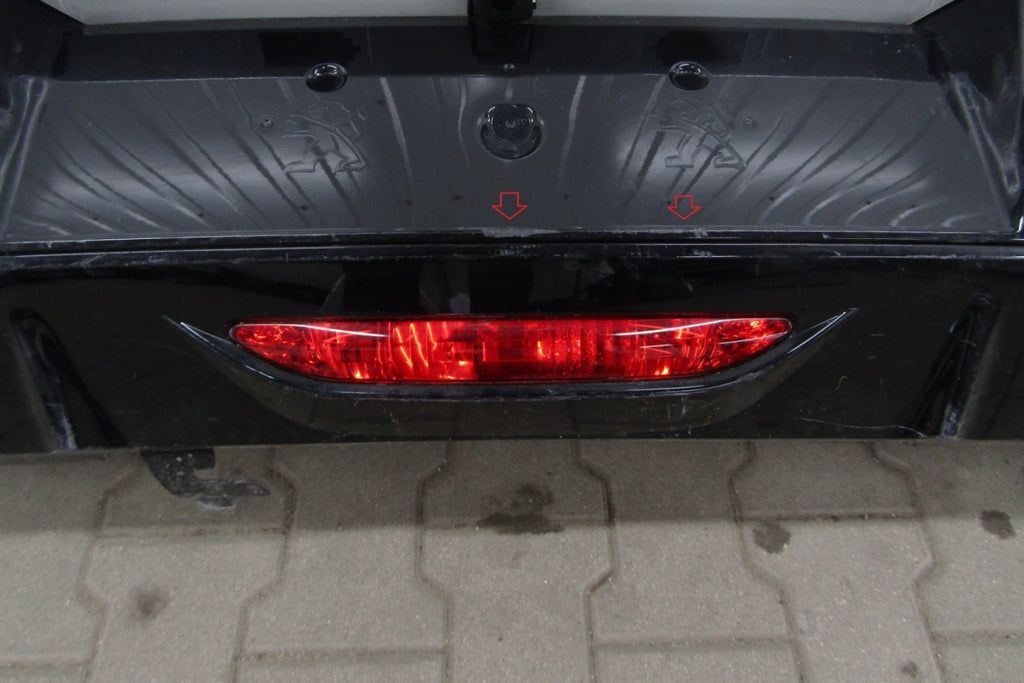 Zadnji branik Peugeot e 208 E208 2 II GT-Line Elektryk 19- (ślizgi)