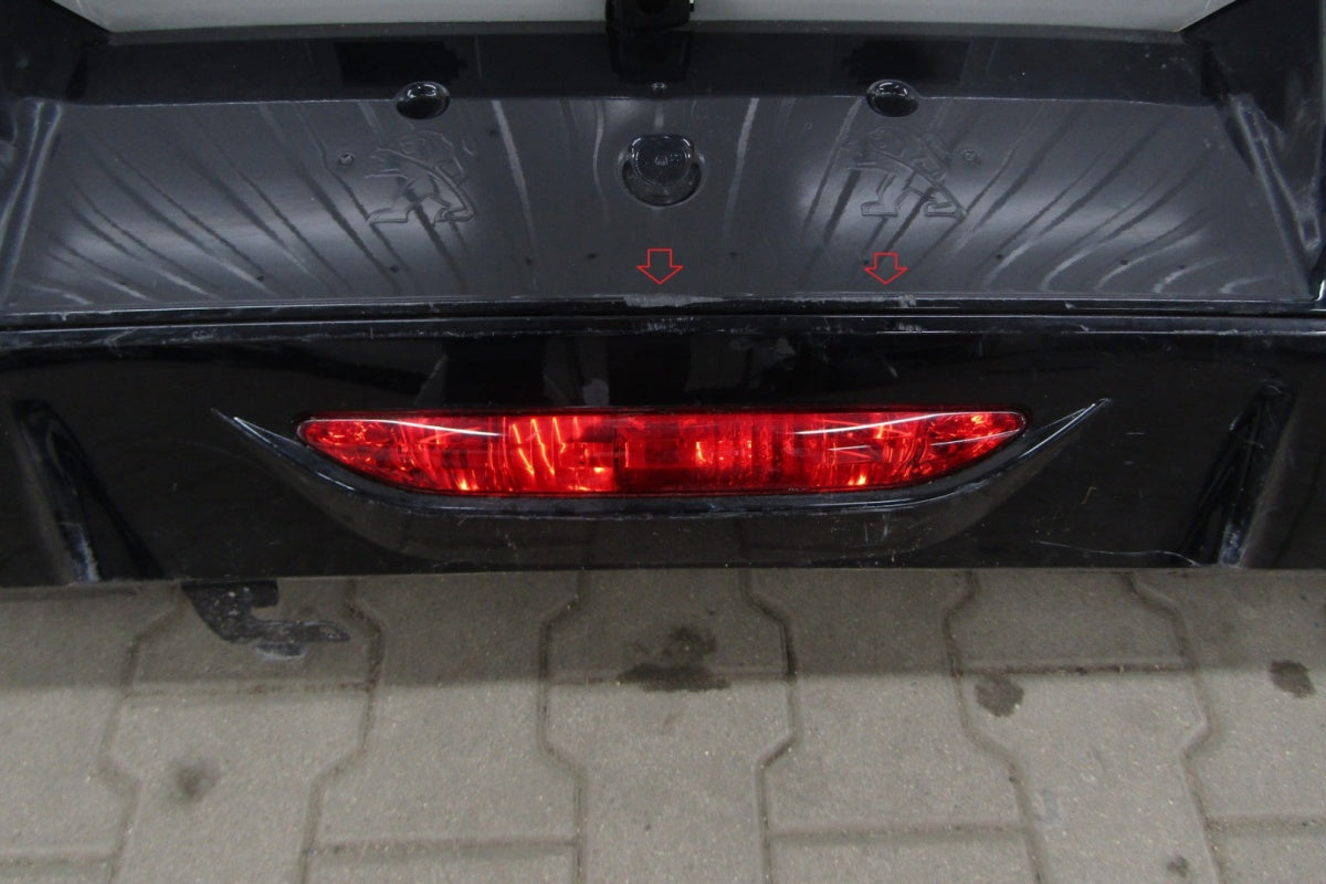 Zadnji branik Peugeot e 208 E208 2 II GT-Line Elektryk 19- (ślizgi)