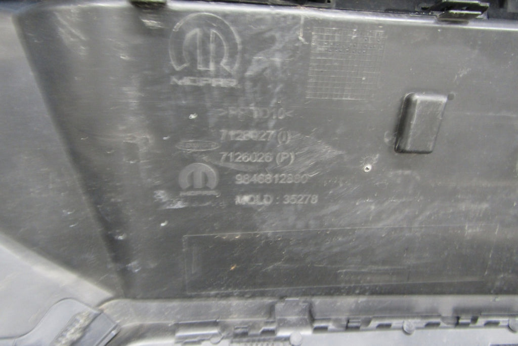 Zadnji branik PEUGEOT E-3008 24-