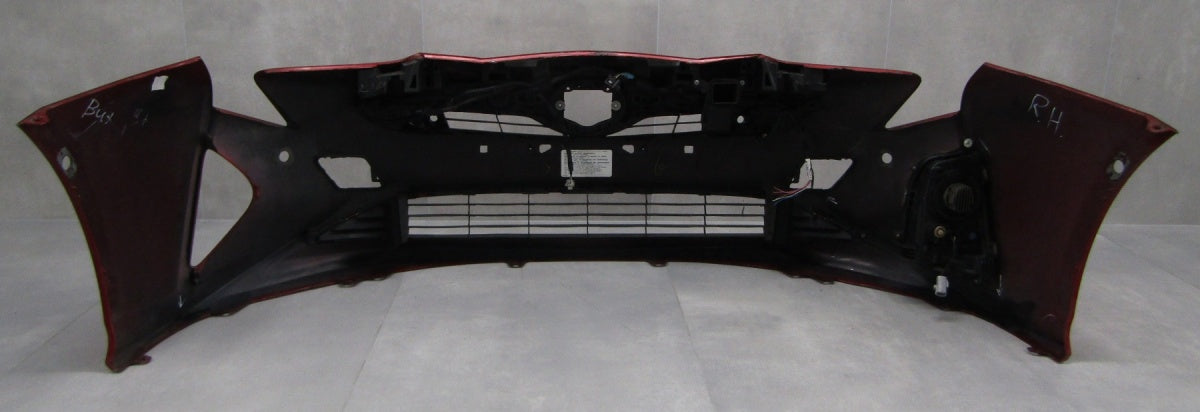 Prednji branik Toyota Prius 4 IV 15-18