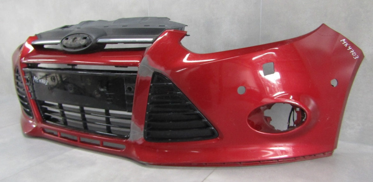 Prednji branik Ford Focus MK3 III 3 10-14