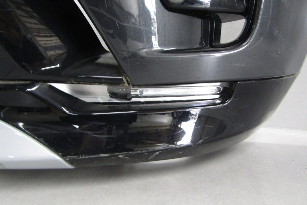Prednji branik Land Rover Discovery R Dynamic Lift 21-24 (LEDY WIĄZKA))