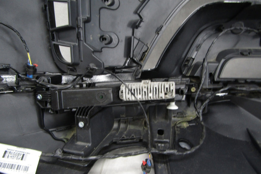 Prednji branik Land Rover Discovery R Dynamic Lift 21-24 (LEDY WIĄZKA))