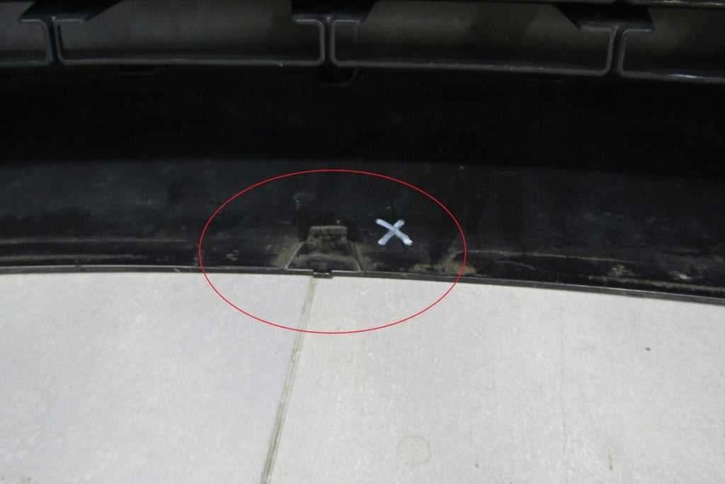 Prednji branik Lancia Chrysler Voyager Town&amp;City 5 V LIFT 11-16