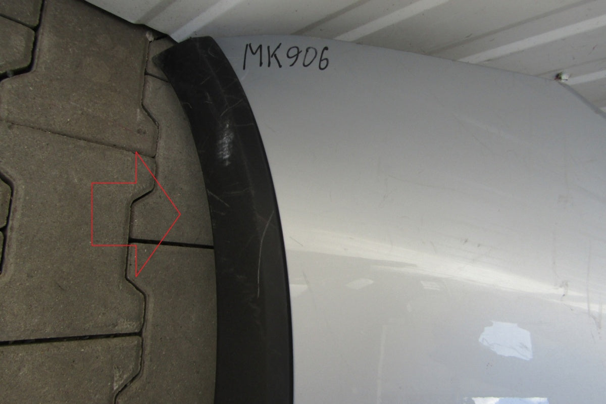 Zadnji branik PORSCHE TAYCAN 9J0 CROSS TURISMO 21-