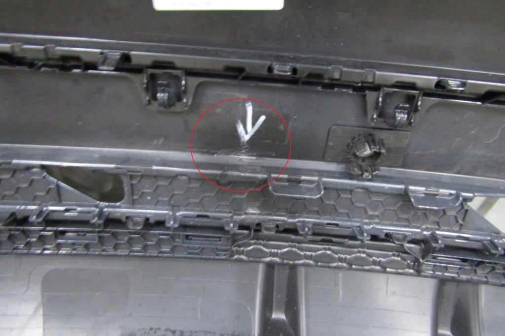 Zadnji branik Audi SQ8 4M8 S-line PDC LIFT 23-