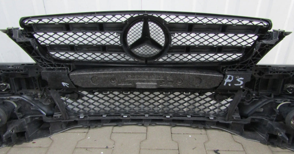 Prednji branik Mercedes C-Klasa W204 LIFT 11-14