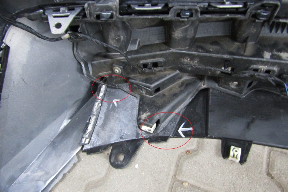 Zadnji branik BMW iX I20 M paket M-paket 21-