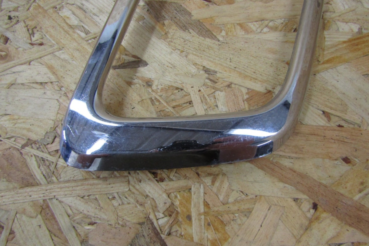 lajsna hrom zderzaka RH desni prednji FORD CONNECT MK2 13 - 22