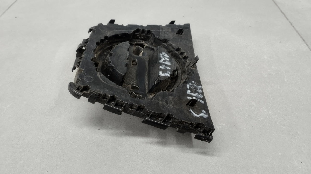 Maska (grill) Znaczek emblemat logo prednja NISSAN QASHQAI I J10 05-09