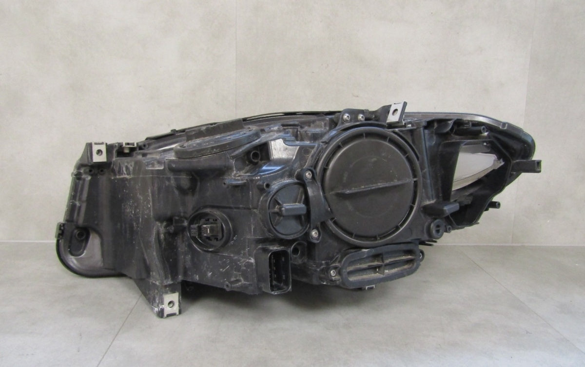 Prednji far BMW 5 F10 F11 xenon zakretni 10-13 RH desni 727190808