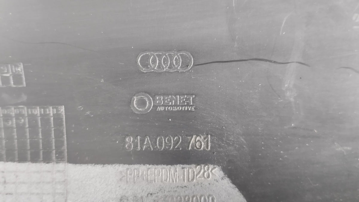 Zaštita zaślepka haka tylnego zderzaka AUDI Q2 16-20 81A092761